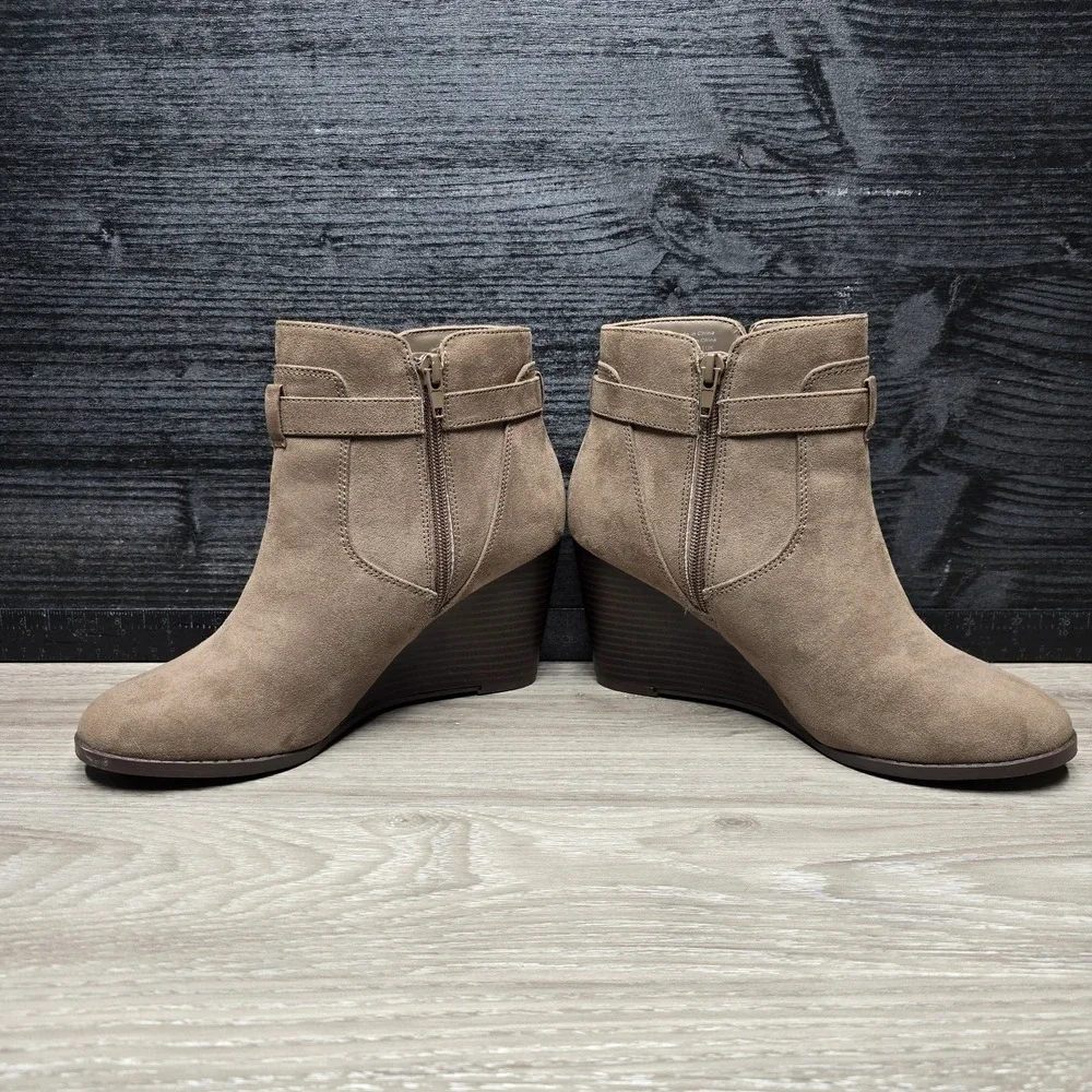Market & Spruce Women's‎ Wedge Faux Suede Booties CD4 Brown Size 7.5